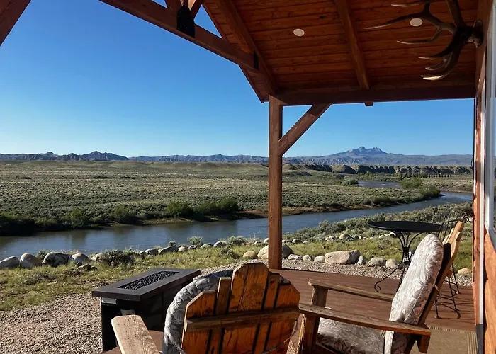 New Listing! River Front!